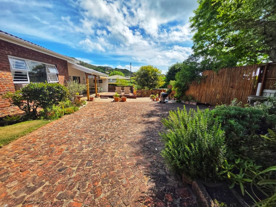 2 Bedroom Property for Sale in Sedgefield Central Western Cape